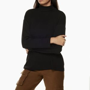 Wilfred free Cypress Turtleneck - NWT